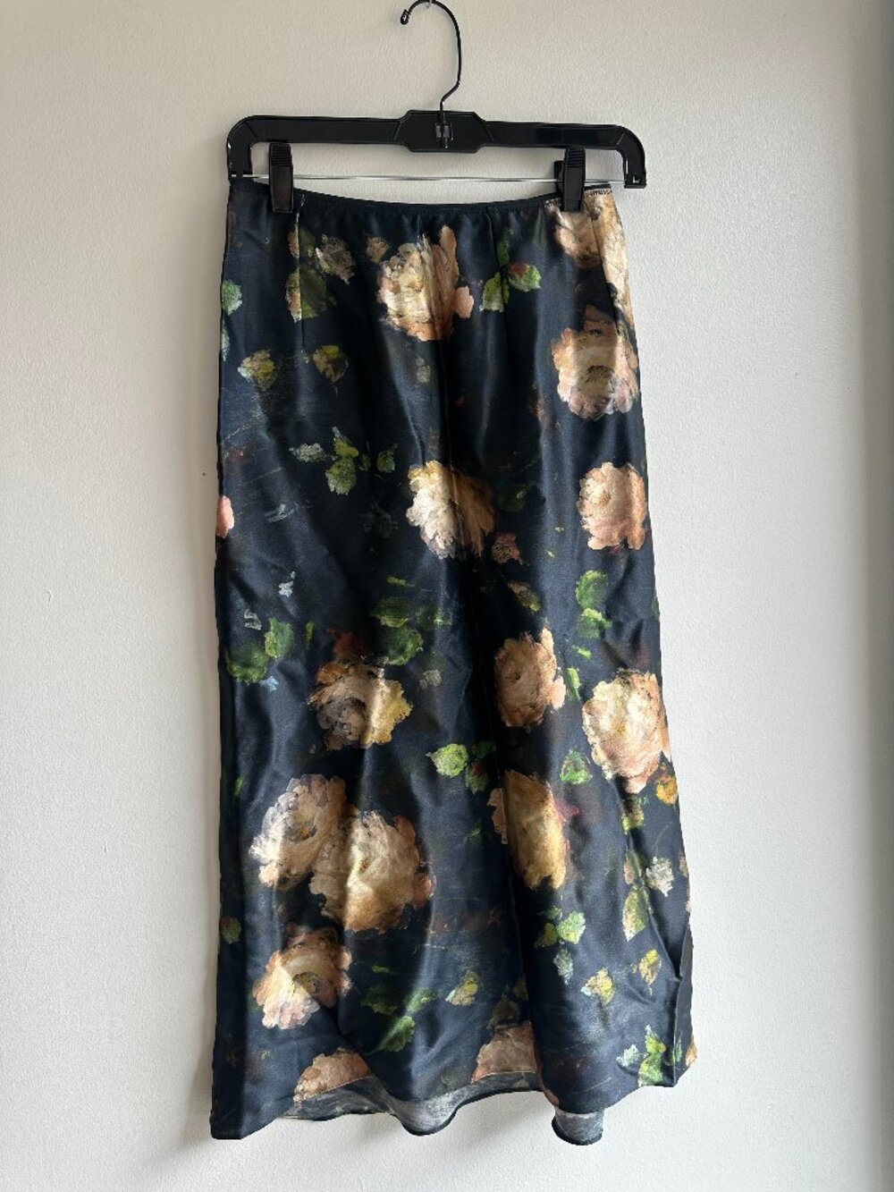 Vince Navy Satin Floral Midi Skirt Painterly Rose Print 00